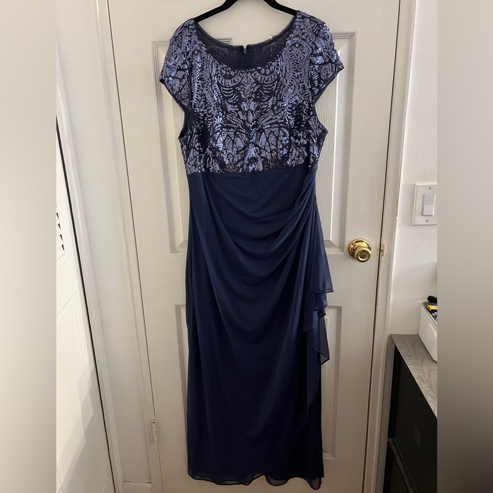 Sparkling Navy Blue Evening Gown